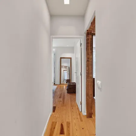 My Lisbon Apartment With Ac-3