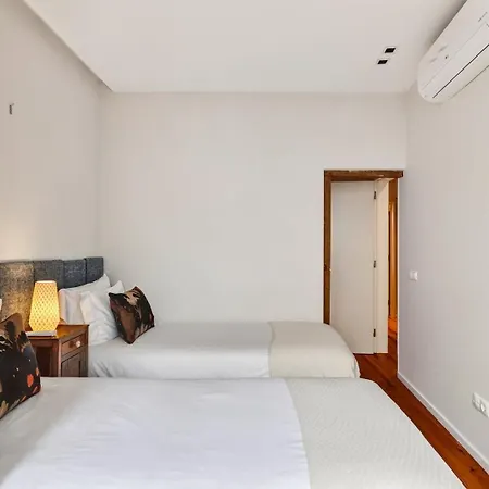 My Lisbon Apartment With Ac-3